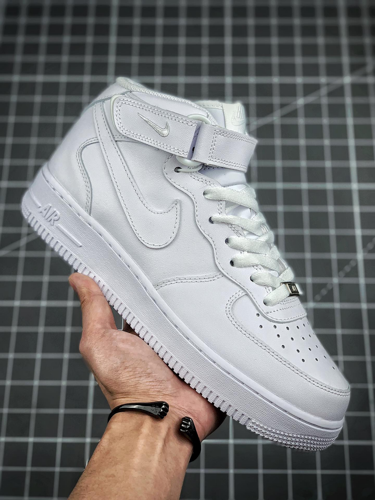 Nike Air Force 1 Mid Men & Women White Sneakers Flat Sole Sports Casual Shoes