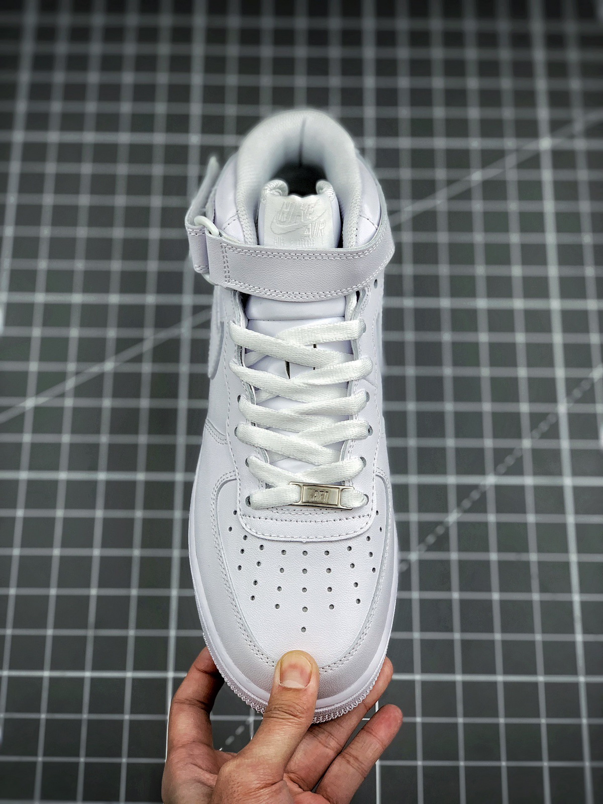 Nike Air Force 1 Mid Men & Women White Sneakers Flat Sole Sports Casual Shoes