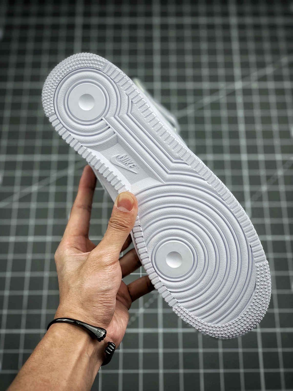Nike Air Force 1 Mid Men & Women White Sneakers Flat Sole Sports Casual Shoes